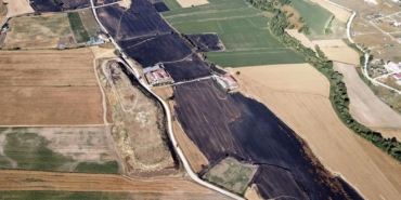 Tekirdağ'da yangında 400 dönüm buğday ekili tarla zarar gö