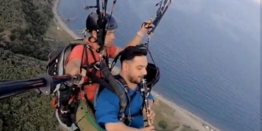 YAMAC-PARASUTU-ILE-UCARKEN-KLARNET-CALDI_769697_227349