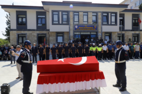 Edirne'de 3 aracın karıştığı kaza: Jandarma trafik tim kom