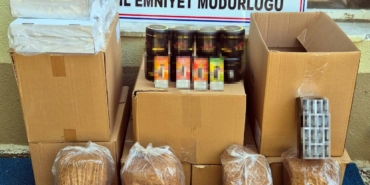 Kaçak tütün ürünleri ele geçirildi, 2 gözaltı