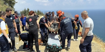 Kayıp olarak aranırken uçurumda yaralı bulundu