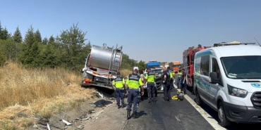 Tekirdağ'da kamyon ile otomobil çarpıştı: 4 ölü
