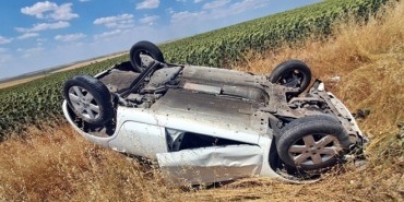 Tekirdağ’da kontrolden çıkan otomobil takla attı; 1 yaral.