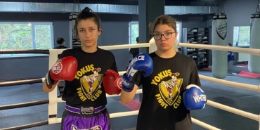 Tekirdağ’ın şampiyon muaythai sporcuları Beyza ve Ayşe İ