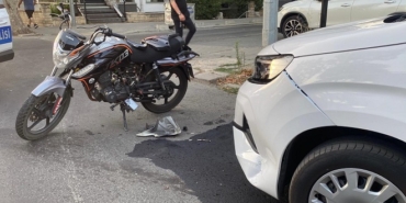 Çorlu'da otomobil ile motosiklet çarpıştı; 2 yaralı