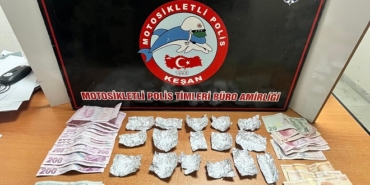 Edirne’de üzerinde uyuşturucuyla yakalanan şüpheliye göza