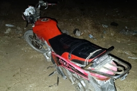 Plakasız motosikletin, ehliyetsiz ve kasksız sürücüsüne 28