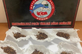 Üzerinde uyuşturucuyla yakalanan şüpheliye gözaltı