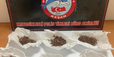 Üzerinde uyuşturucuyla yakalanan şüpheliye gözaltı