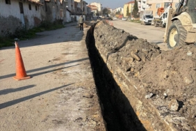 Boru döşenirken meydana gelen göçükte yaralanan 4 işçiden