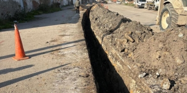 Boru döşenirken meydana gelen göçükte yaralanan 4 işçiden