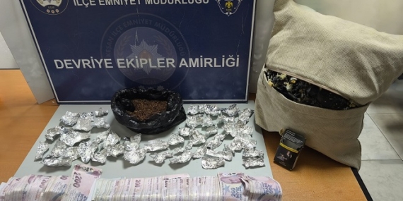 Yastığın içine gizlenmiş uyuşturucu ele geçirildi; 6 göz