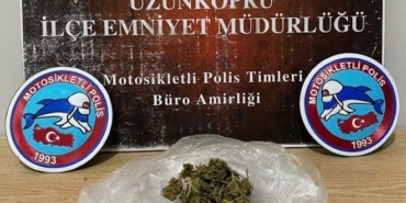 Edirne’de üzerinde uyuşturucu madde ele geçirilen şüpheli