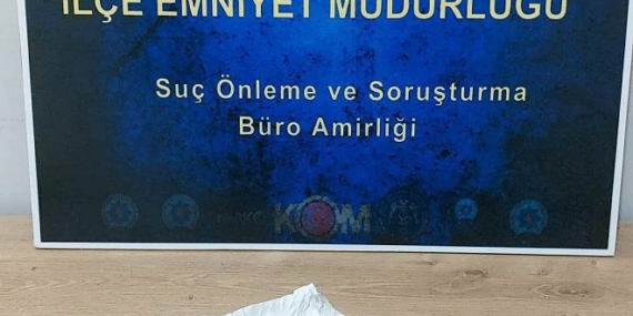 Edirne’de üzerinde uyuşturucuyla yakalanan şüpheliye göza