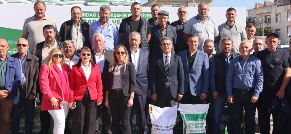 Tekirdağ Büyükşehir Belediyesi'nden üreticiye tohum deste.