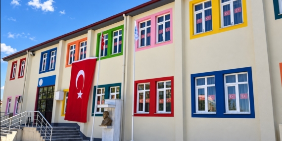 Temizlik malzemeleri karıştırılınca gaz açığa çıktı;